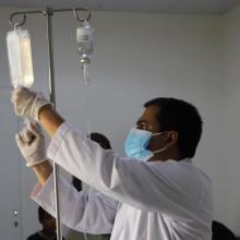 Health worker in refugee camp in Yemen