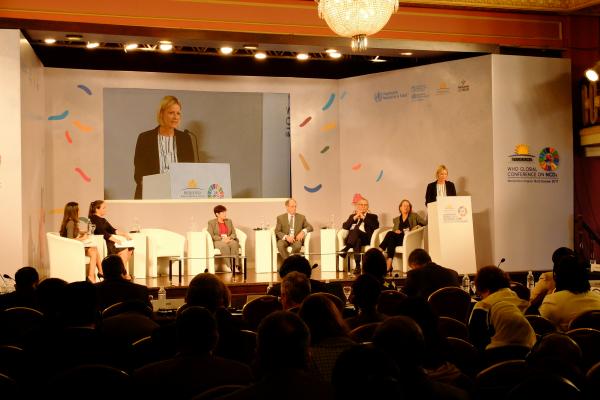Katie Dain, panelista en la Conferencia Mundial de la OMS sobre ENT, Montevideo, Uruguay. Octubre de 2017