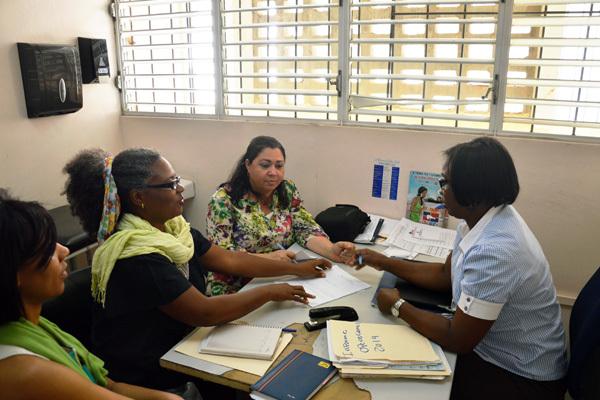 Un nuevo paradigma de atención sanitaria: Integrar las enfermedades no transmisibles en la respuesta al VIH 